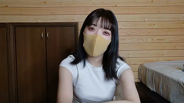 Snapshot of minami_room chatting on 5, 7, 2026 minami room online show from 5, 7, 2026