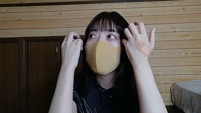 Snapshot of minami_room chatting on 6, 7, 2026 minami room online show from 6, 7, 2026