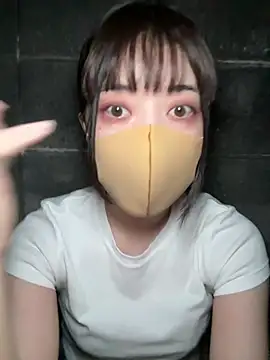 Snapshot of minami_room chatting on 5, 8, 2026 minami room online show from 5, 8, 2026