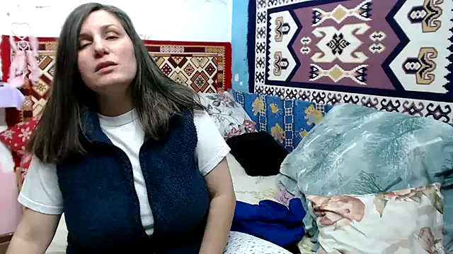 Snapshot of Adelinemilf chatting on 2, 2, 2026 Adelinemilf online show from 2, 2, 2026