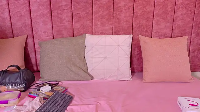 Mayleeth online show from 22, 2, 2026