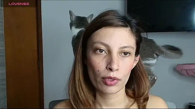 Sweet moon v  online show from 16, 4, 2026