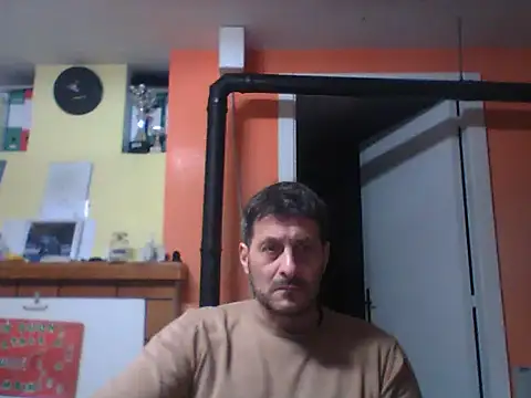 Snapshot of colosone chatting on 24, 2, 2025 colosone online show from 24, 2, 2025