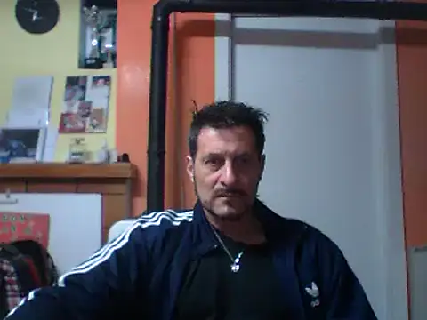 Snapshot of colosone chatting on 3, 3, 2025 colosone online show from 3, 3, 2025