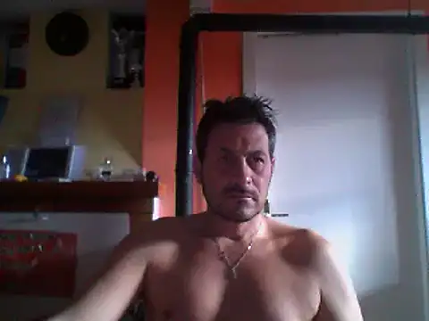 Snapshot of colosone chatting on 10, 3, 2025 colosone online show from 10, 3, 2025