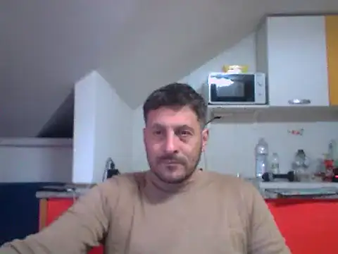 Snapshot of colosone chatting on 17, 3, 2025 colosone online show from 17, 3, 2025