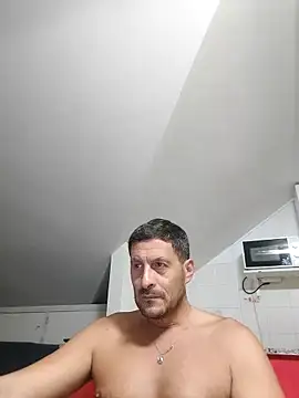 Snapshot of colosone chatting on 8, 9, 2025 colosone online show from 8, 9, 2025