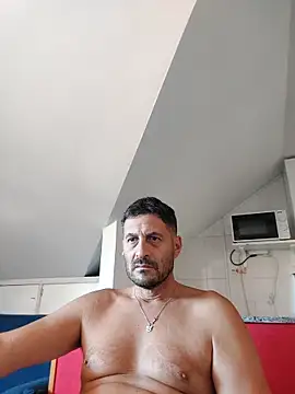 Snapshot of colosone chatting on 15, 9, 2025 colosone online show from 15, 9, 2025