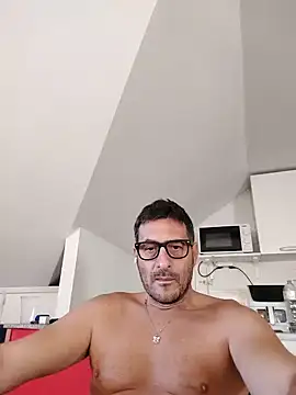 Snapshot of colosone chatting on 26, 9, 2025 colosone online show from 26, 9, 2025