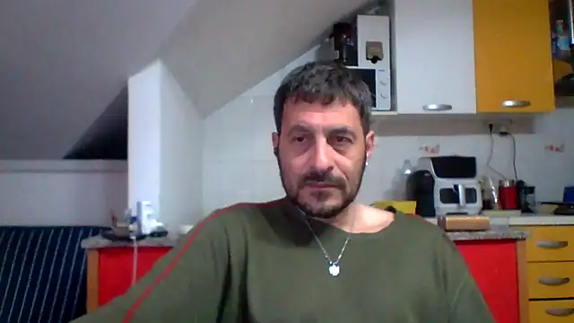 Snapshot of colosone chatting on 22, 4, 2026 colosone online show from 22, 4, 2026