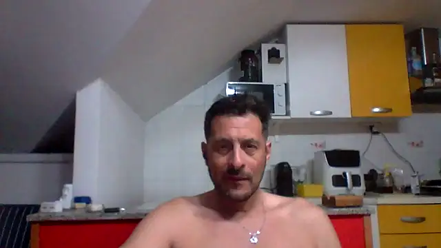 Snapshot of colosone chatting on 3, 5, 2026 colosone online show from 3, 5, 2026