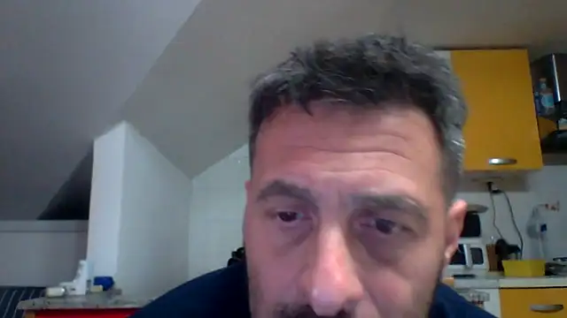 Snapshot of colosone chatting on 15, 5, 2026 colosone online show from 15, 5, 2026