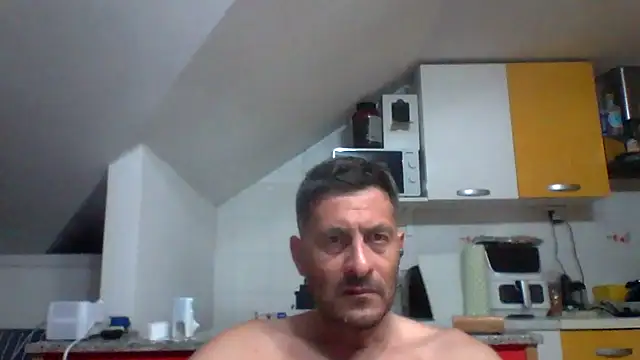 Snapshot of colosone chatting on 26, 5, 2026 colosone online show from 26, 5, 2026