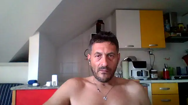 Snapshot of colosone chatting on 1, 6, 2026 colosone online show from 1, 6, 2026