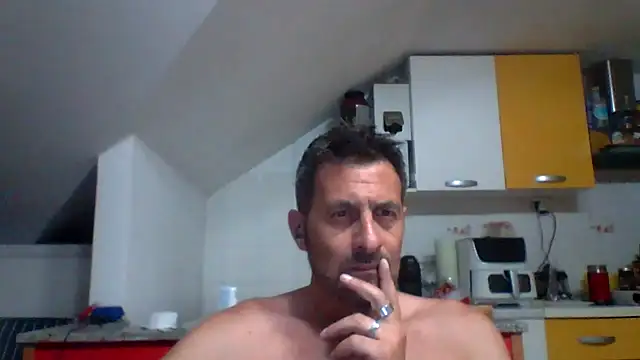 Snapshot of colosone chatting on 9, 6, 2026 colosone online show from 9, 6, 2026