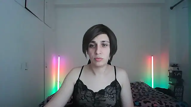 HoneyValentine online show from 24, 5, 2026