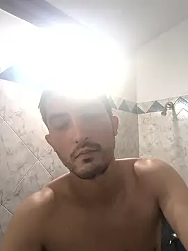 Snapshot of Ezequielggt chatting on 6, 1, 2026 Ezequielggt online show from 6, 1, 2026