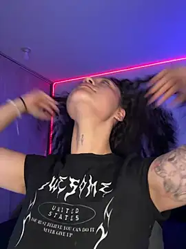 crystal dlun online show from 17, 3, 2026