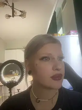 Snapshot of DriveThruDolls chatting on 6, 2, 2026 DriveThruDolls online show from 6, 2, 2026