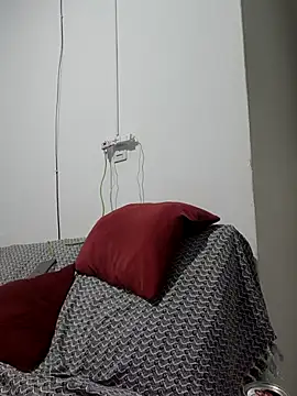 ofjuliaa online show from 1, 4, 2026