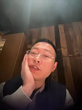 littleqiu9 online show from 14, 1, 2026