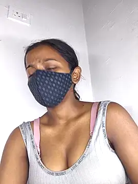 Snapshot of Royal-girl78 chatting on 15, 2, 2026 Royal-girl78 online show from 15, 2, 2026