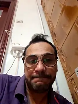 Snapshot of julian-112 chatting on 19, 2, 2026 julian-112 online show from 19, 2, 2026