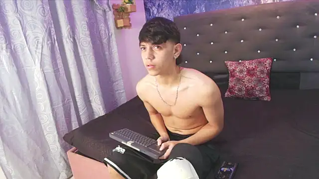 sebas pretty7 online show from 6, 1, 2026