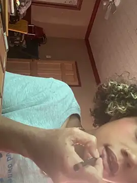 Tamiii420 online show from 7, 2, 2026