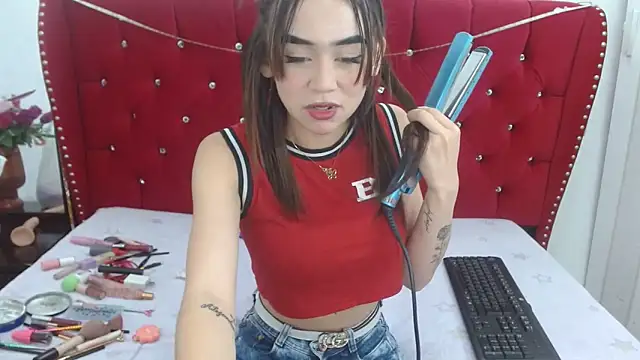 Snapshot of sofiaspring chatting on 29, 4, 2026 sofiaspring online show from 29, 4, 2026