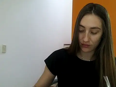 Snapshot of Noracherry chatting on 5, 2, 2026 Noracherry online show from 5, 2, 2026