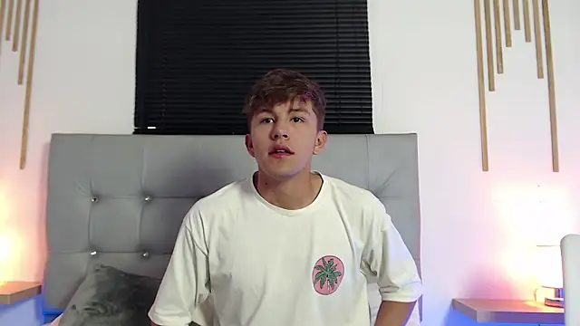 Snapshot of johnny_blake_ chatting on 16, 1, 2026 johnny blake online show from 16, 1, 2026