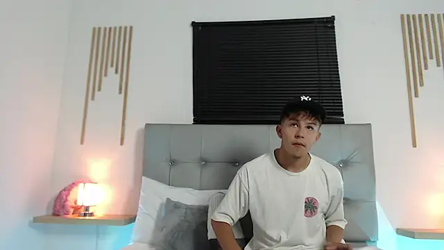 Snapshot of johnny_blake_ chatting on 31, 1, 2026 johnny blake online show from 31, 1, 2026