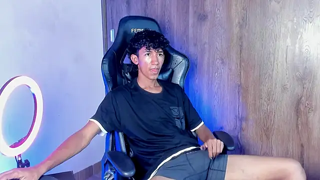 neitan miller  online show from 15, 4, 2026