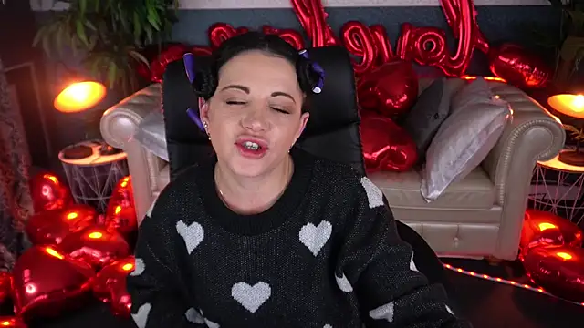 Dafni Monn online show from 7, 2, 2026