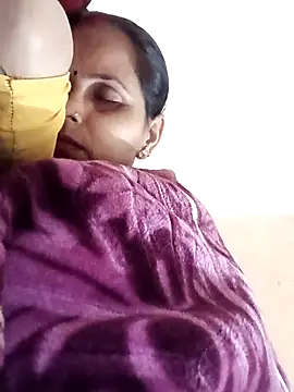 Snapshot of Hasmi_hot09 chatting on 9, 4, 2026 Hasmi hot09 online show from 9, 4, 2026