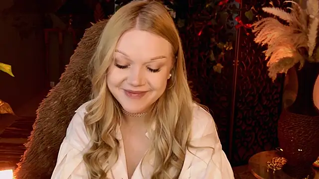 ChloeWhite online show from 22, 3, 2026