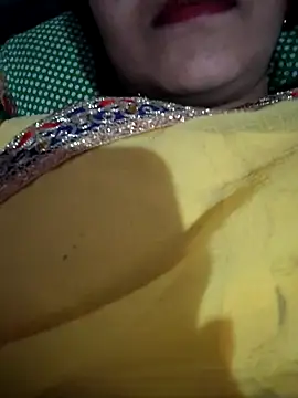 Snapshot of Nilam_cute chatting on 2, 3, 2026 Nilam cute online show from 2, 3, 2026