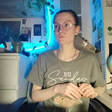 Shy Bamby online show from 28, 4, 2026