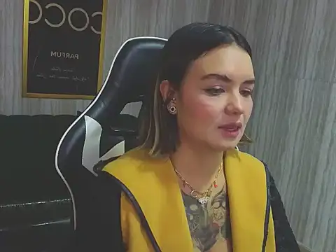 Snapshot of zarcasutra_t chatting on 19, 1, 2026 zarcasutra t online show from 19, 1, 2026