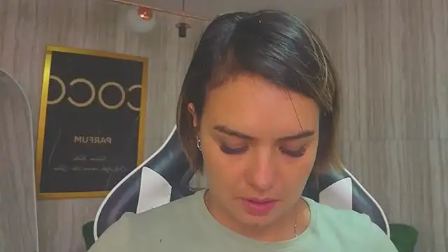 Snapshot of zarcasutra_t chatting on 3, 2, 2026 zarcasutra t online show from 3, 2, 2026