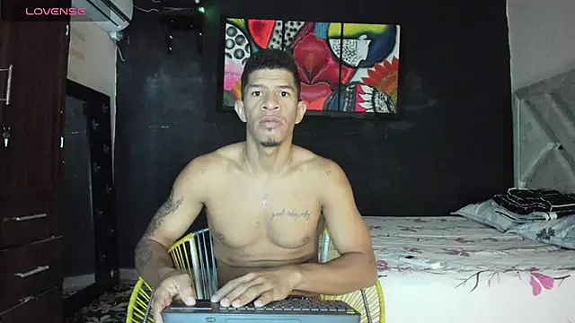 Snapshot of antonio_aguilarx chatting on 1, 7, 2026 antonio aguilarx online show from 1, 7, 2026