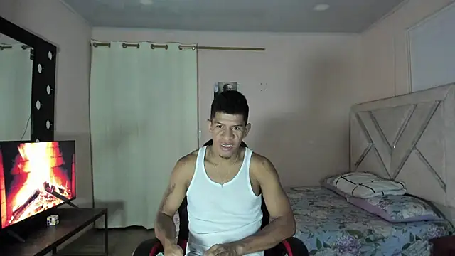 Snapshot of antonio_aguilarx chatting on 16, 7, 2026 antonio aguilarx online show from 16, 7, 2026