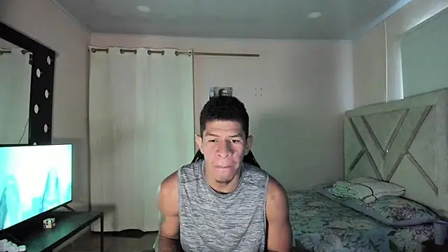 Snapshot of antonio_aguilarx chatting on 23, 7, 2026 antonio aguilarx online show from 23, 7, 2026
