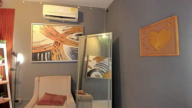 ailann  online show from 15, 4, 2026