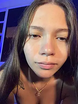 EmmaJhoons online show from 5, 2, 2026