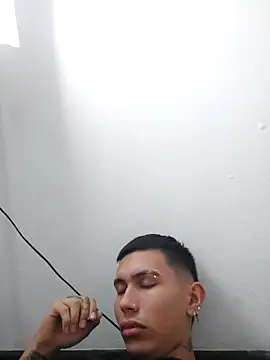 Scook Gray  online show from 24, 3, 2026