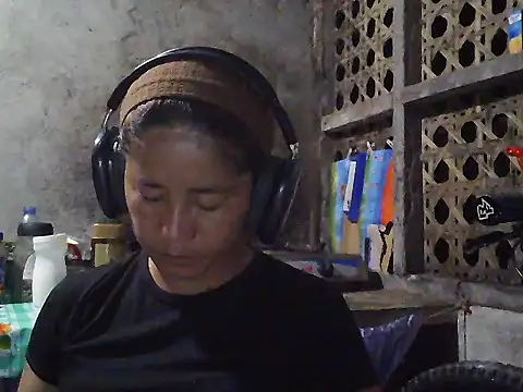 lovelyxxx88 online show from 6, 2, 2026