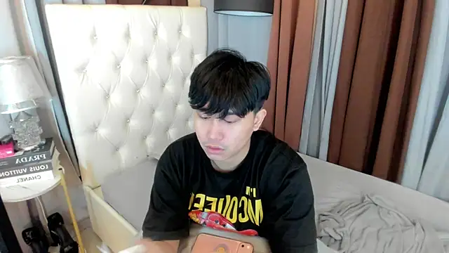 Snapshot of davincihugecock chatting on 13, 7, 2026 davincihugecock online show from 13, 7, 2026