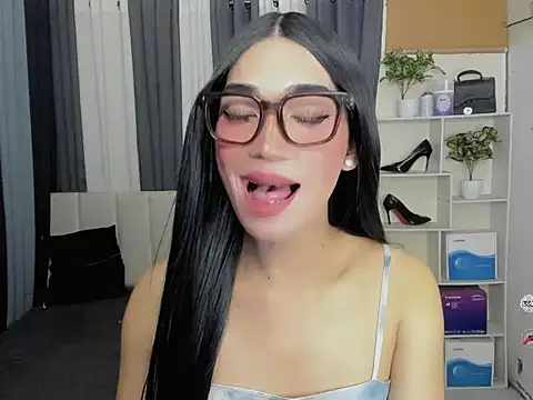 FyangFoxx online show from 28, 3, 2026